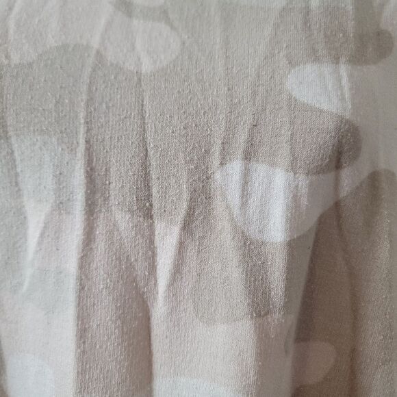 STELLA & DOT Camo Sweatshirt - Picture 4 of 9